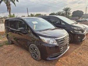 Toyota Noah 2015 Brown