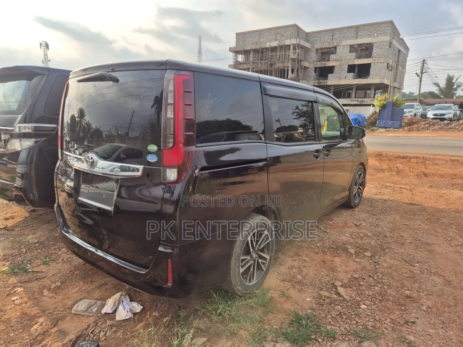 Toyota Noah 2015 Brown