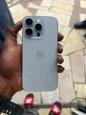 Apple iPhone 16 Pro 128 GB Gray