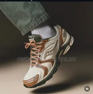 Saucony ProGrid Triumph