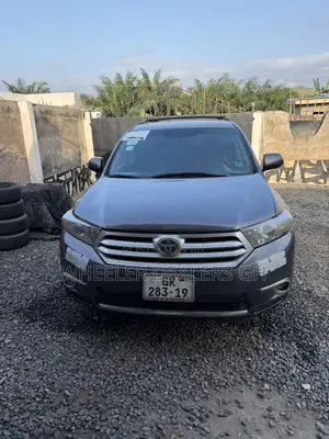 Toyota Highlander Limited 3.5l 4WD 2013 Gray
