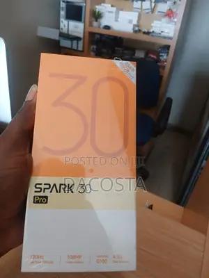 New Tecno Spark 30 Pro 256 GB Gold