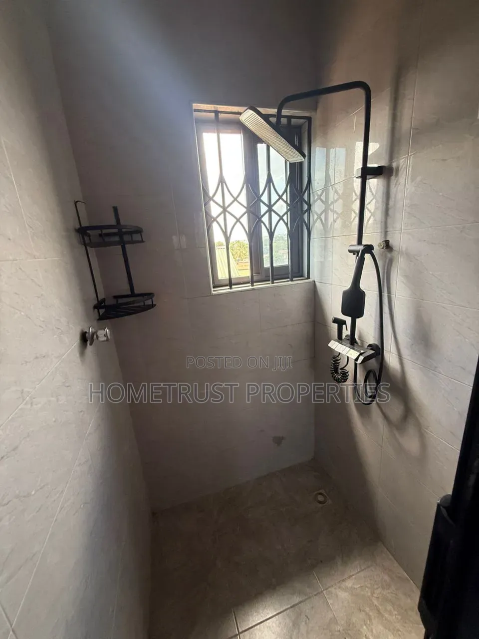 2bdrm Apartment in Ablekuma Curve, Pentecost for rent