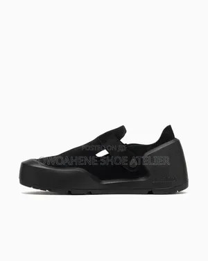 The Birkenstock Reykjavik Nubuck Leather Shoes in the Black Colorway.