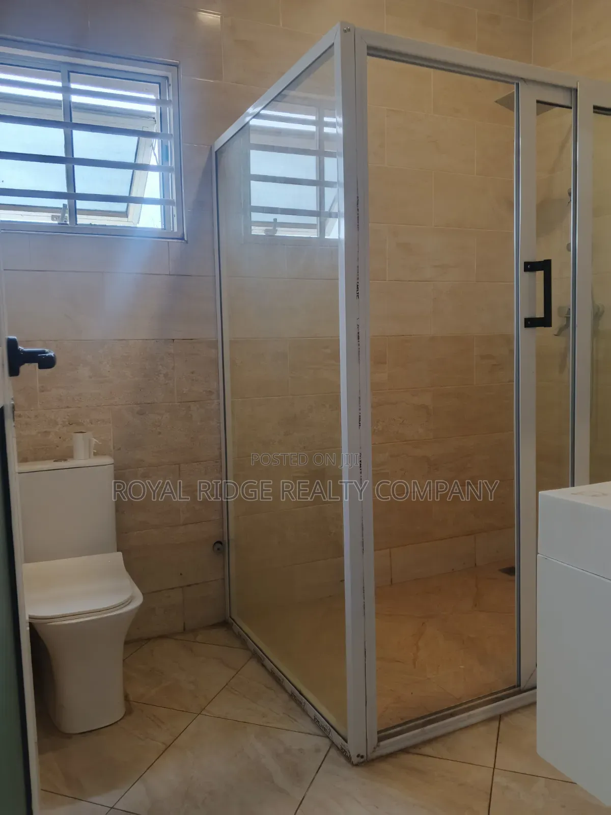 4bdrm House in Lakeside Community 1, Accra Metropolitan for rent