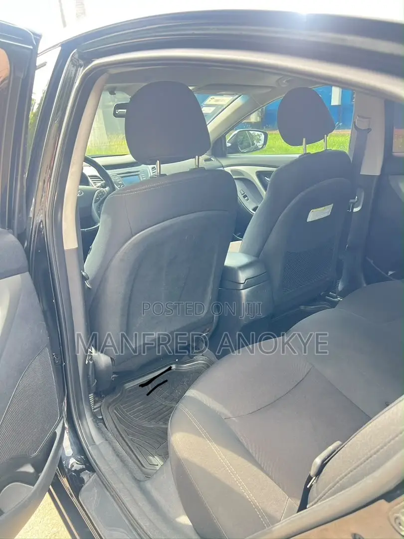 Hyundai Elantra 2016 Black