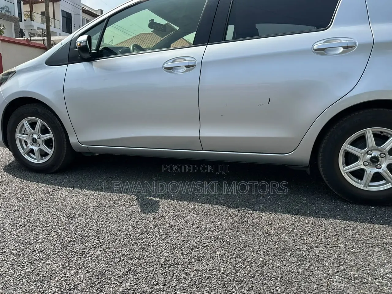 Toyota Vitz 2015 Silver