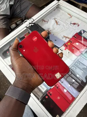 Apple iPhone XR 64 GB Red