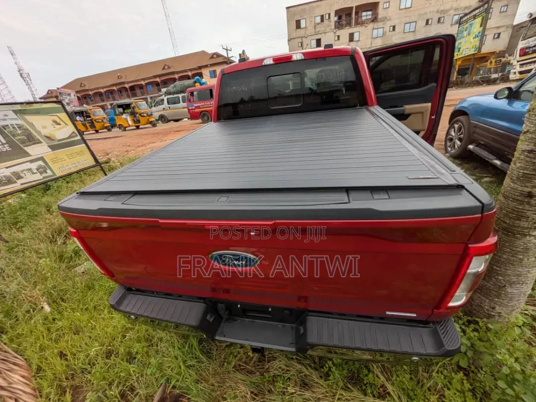 Ford F-150 LARIAT 2022 Red