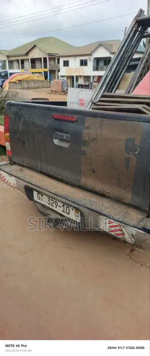 Toyota Hilux 2010 Black