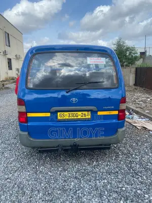 Toyota HiAce 2006 Blue