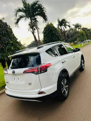Toyota RAV4 2017 White