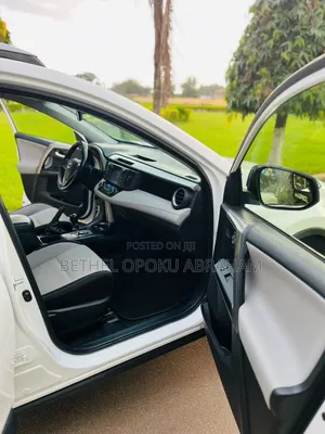 Toyota RAV4 2017 White