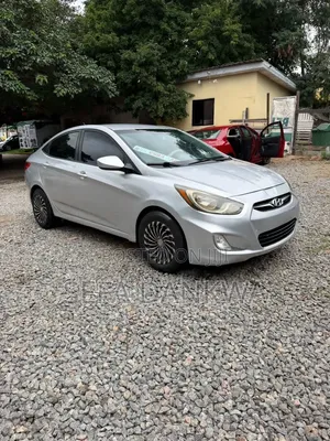Hyundai Accent 2013 Silver