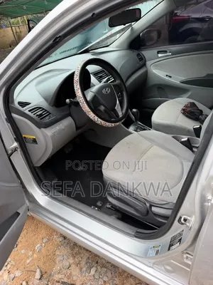 Hyundai Accent 2013 Silver