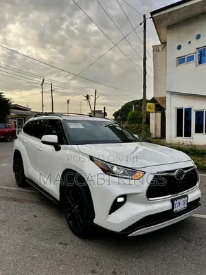 Toyota Highlander Platinum 2022 White