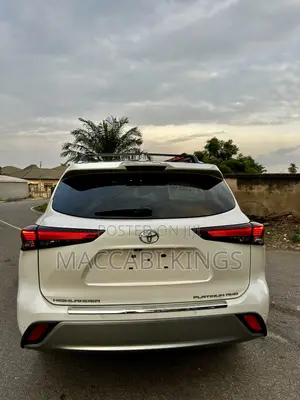Toyota Highlander Platinum 2022 White