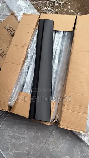 Honda Pilot Front Door Moulding 2018,2019,3020,2021,2022