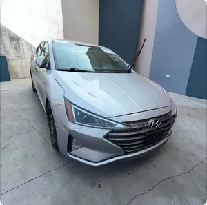 Hyundai Elantra SE 2019 Silver