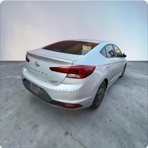 Hyundai Elantra SE 2019 Silver