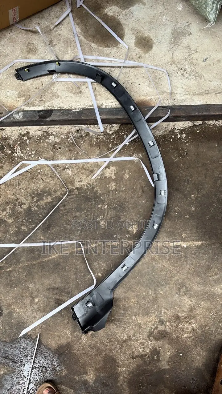 Honda Pilot/Passport Fender Moulding 2018,2019,2020,2021,2022