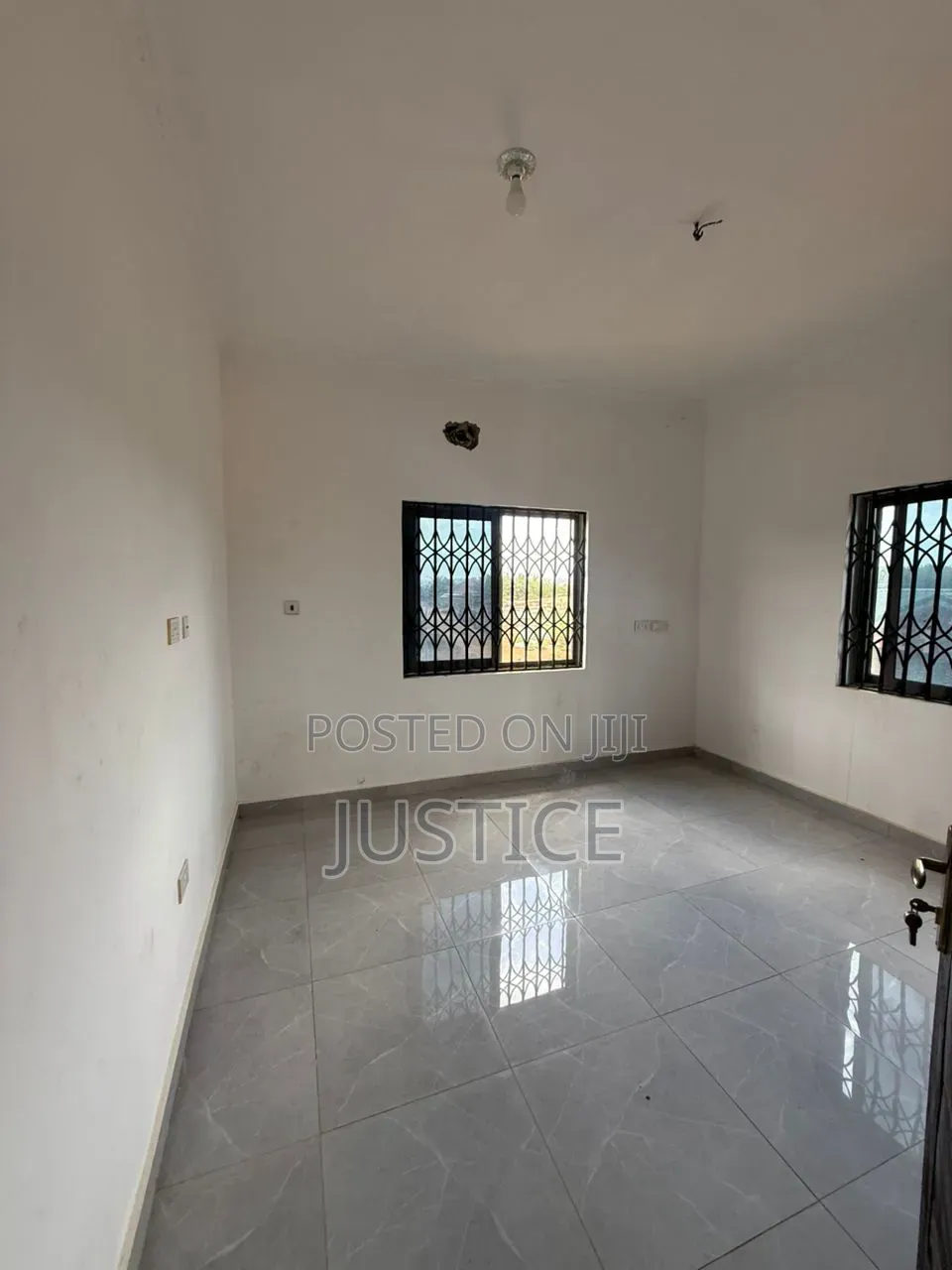 2bdrm Apartment in Ablekuma Curve, Olebu for rent