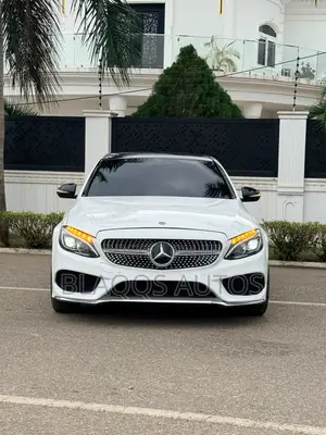 Mercedes-Benz C300 2017 White