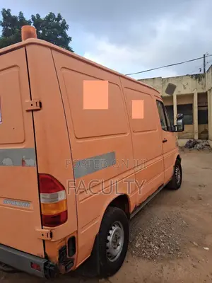 Mercedes-Benz Sprinter 2005 Orange