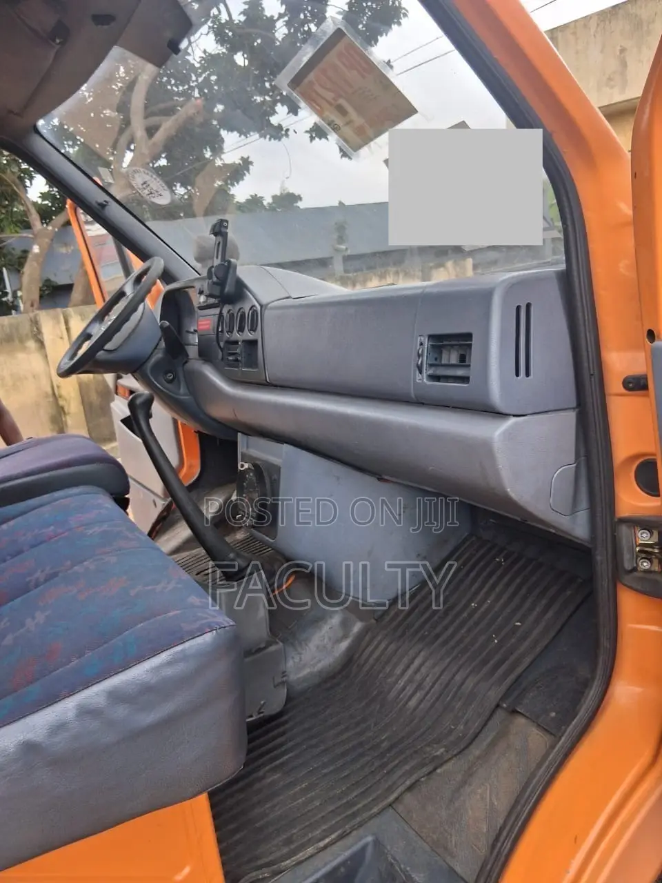 Mercedes-Benz Sprinter 2005 Orange