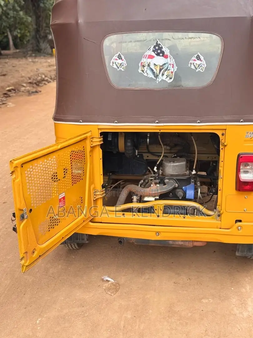 Bajaj RE 2026 Yellow