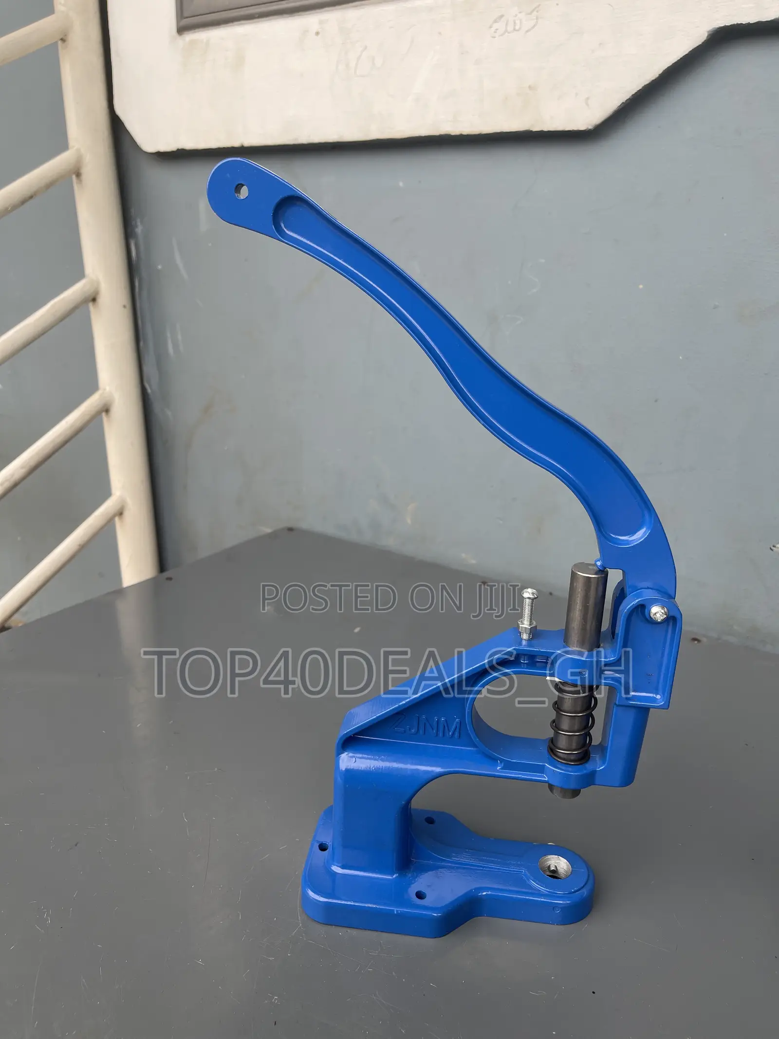 Eyelet Machine