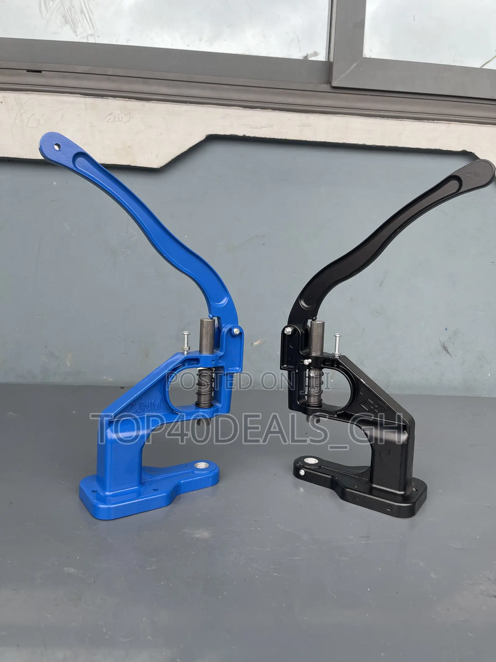 Eyelet Machine