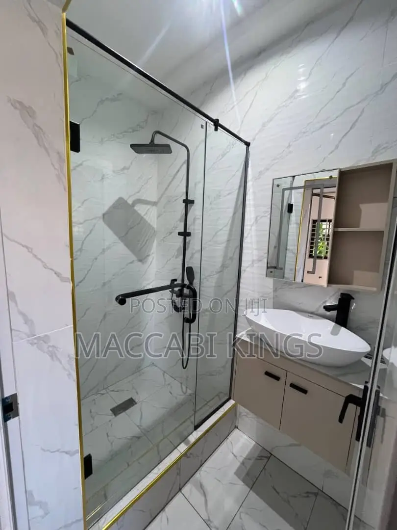 4bdrm House in Maccabi Real Estate, Kumasi Metropolitan for sale