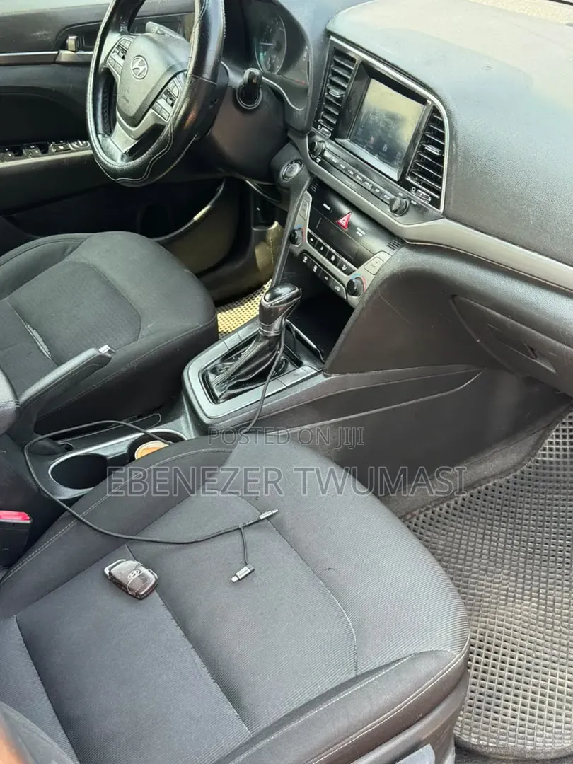 Hyundai Elantra 2018 Black