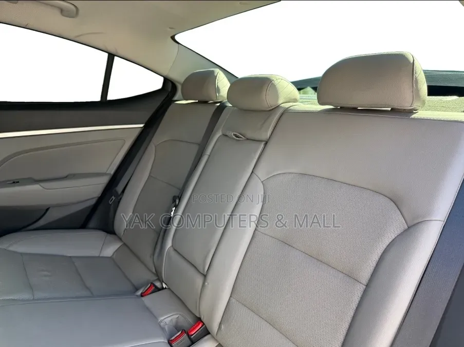 Hyundai Elantra SE 2019 Silver