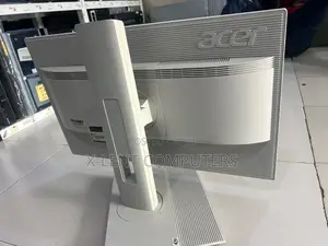 Edgeless Monitor