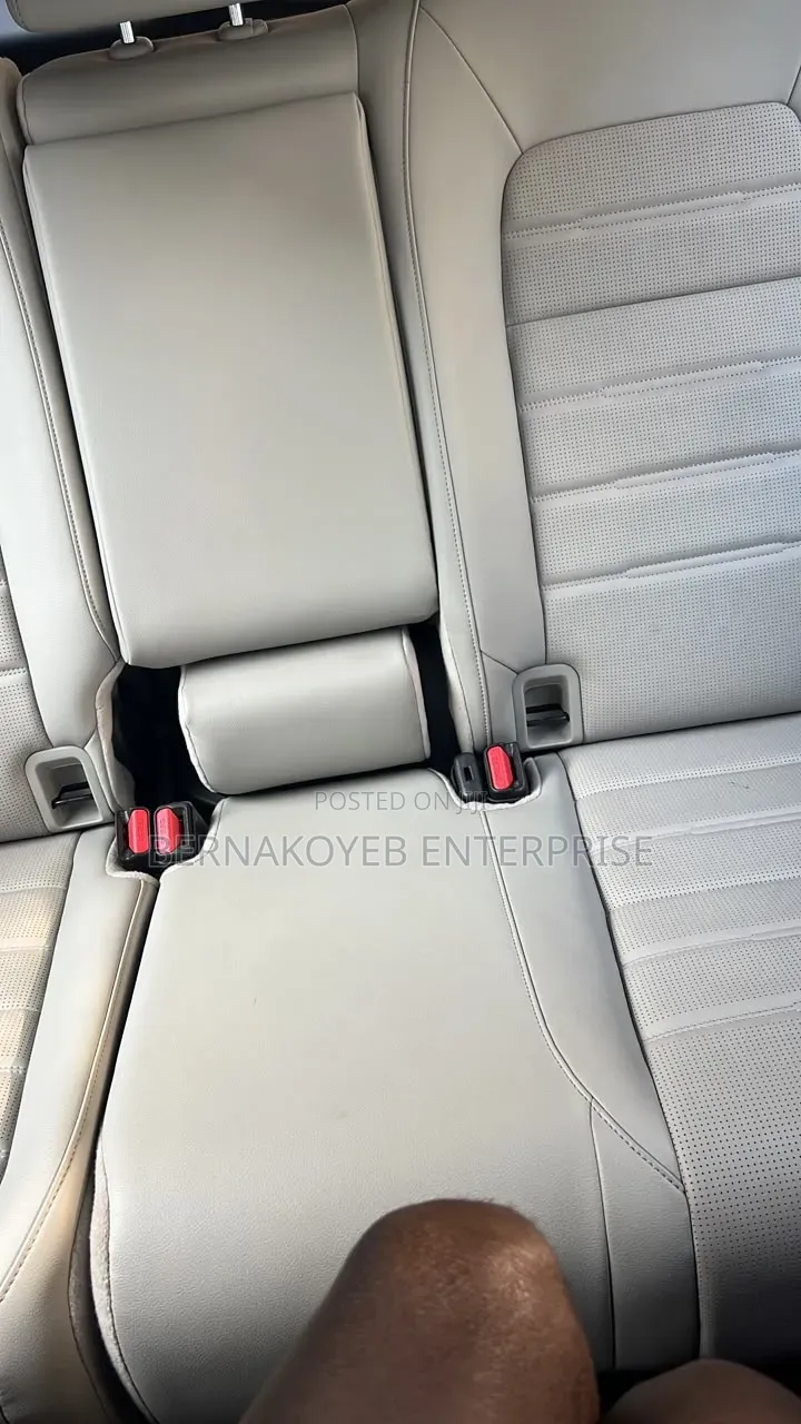 Honda CR-V 2025 White