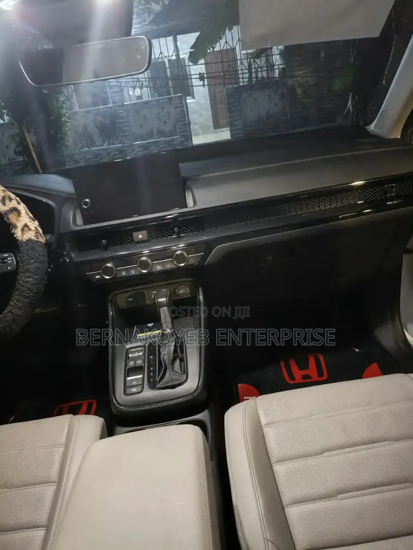 Honda CR-V 2025 White