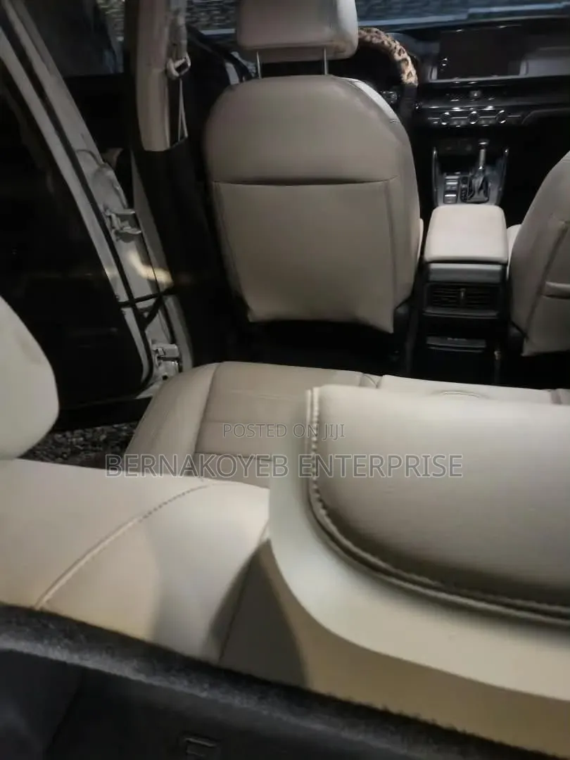 Honda CR-V 2025 White