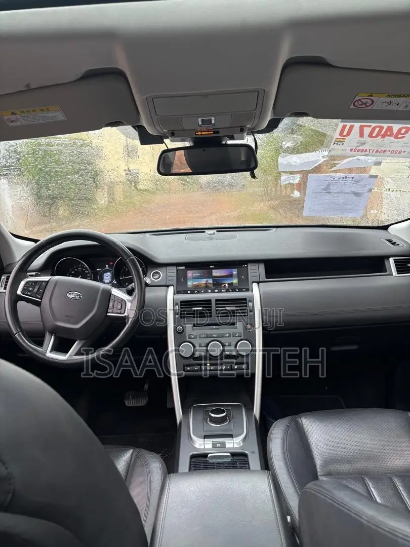 Land Rover Discovery Sport HSE LUX 2017 White