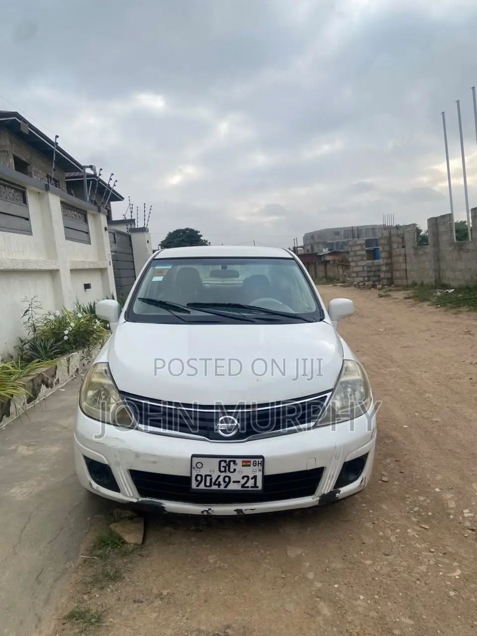 Nissan Versa 2010 White