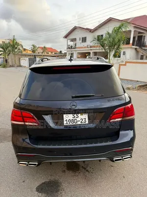 Mercedes-Benz GLE-Class 2016 Blue