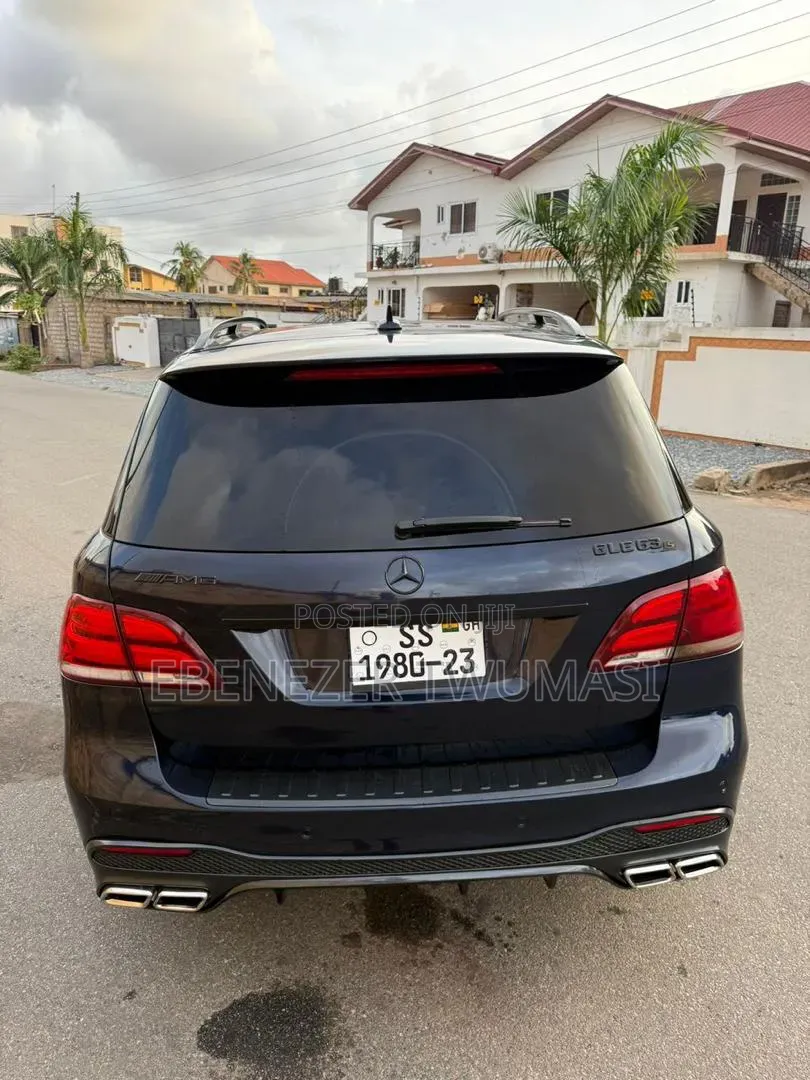 Mercedes-Benz GLE-Class 2016 Blue