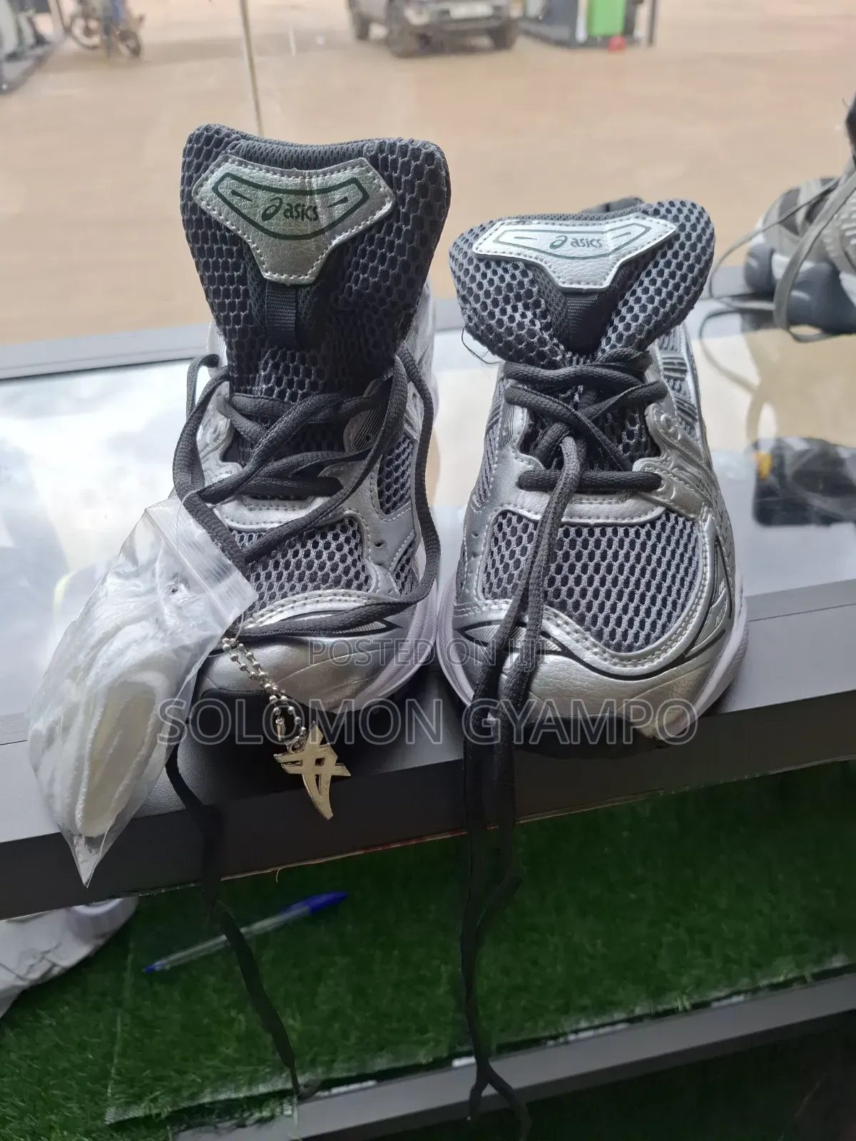 Asics Gelayano