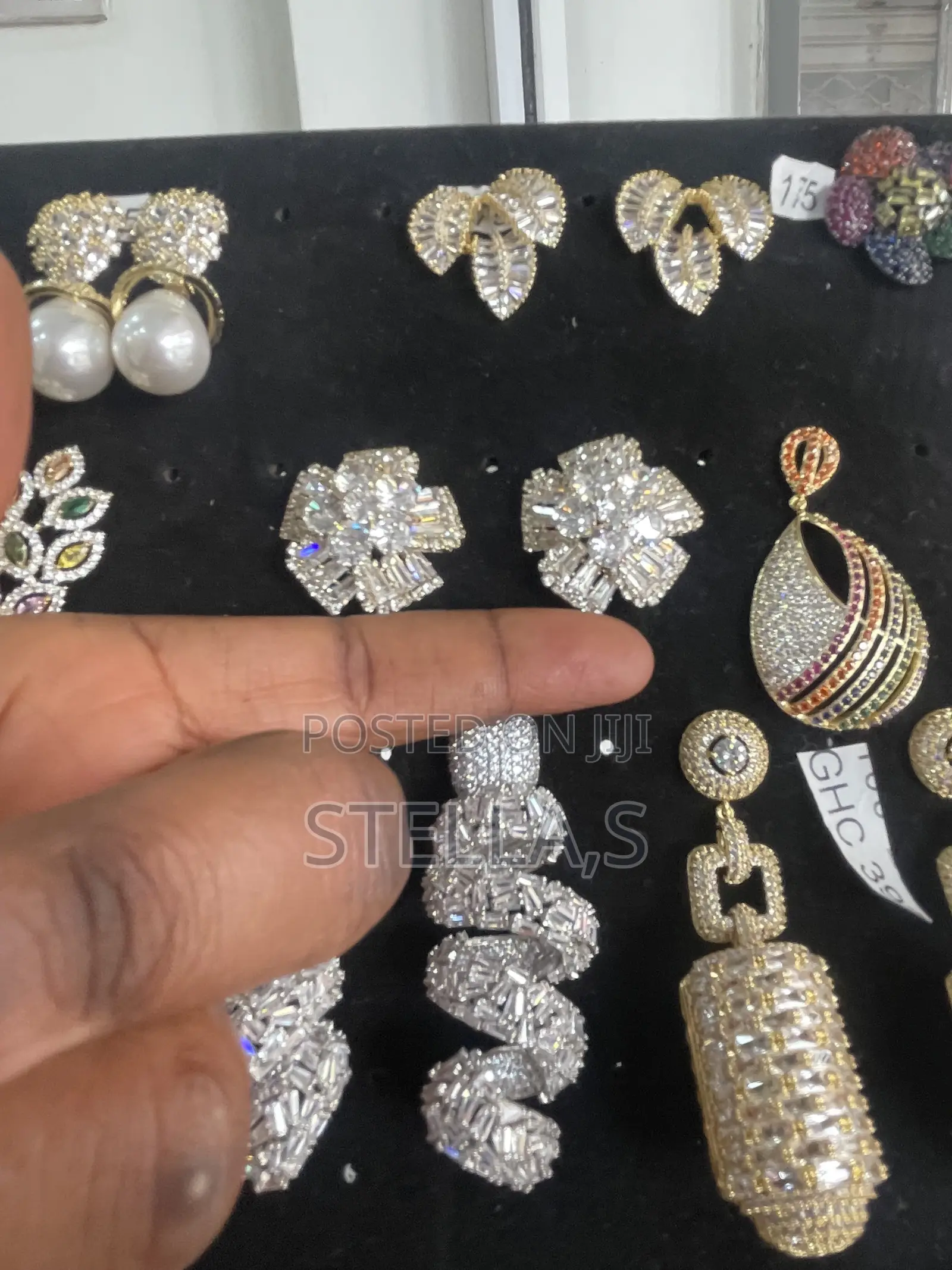 Luxury Earring 175