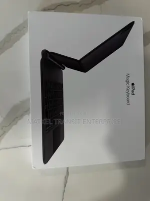 Apple Magic Keyboard 13inch for iPad Pro M4/M5