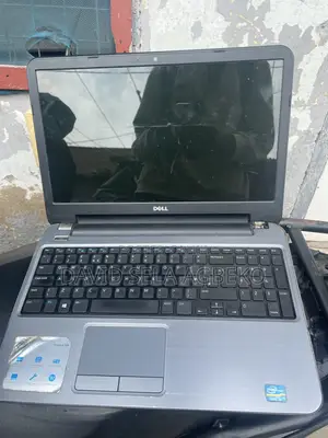 Laptop Dell Inspiron 15 4GB Intel Core i5 HDD 500GB