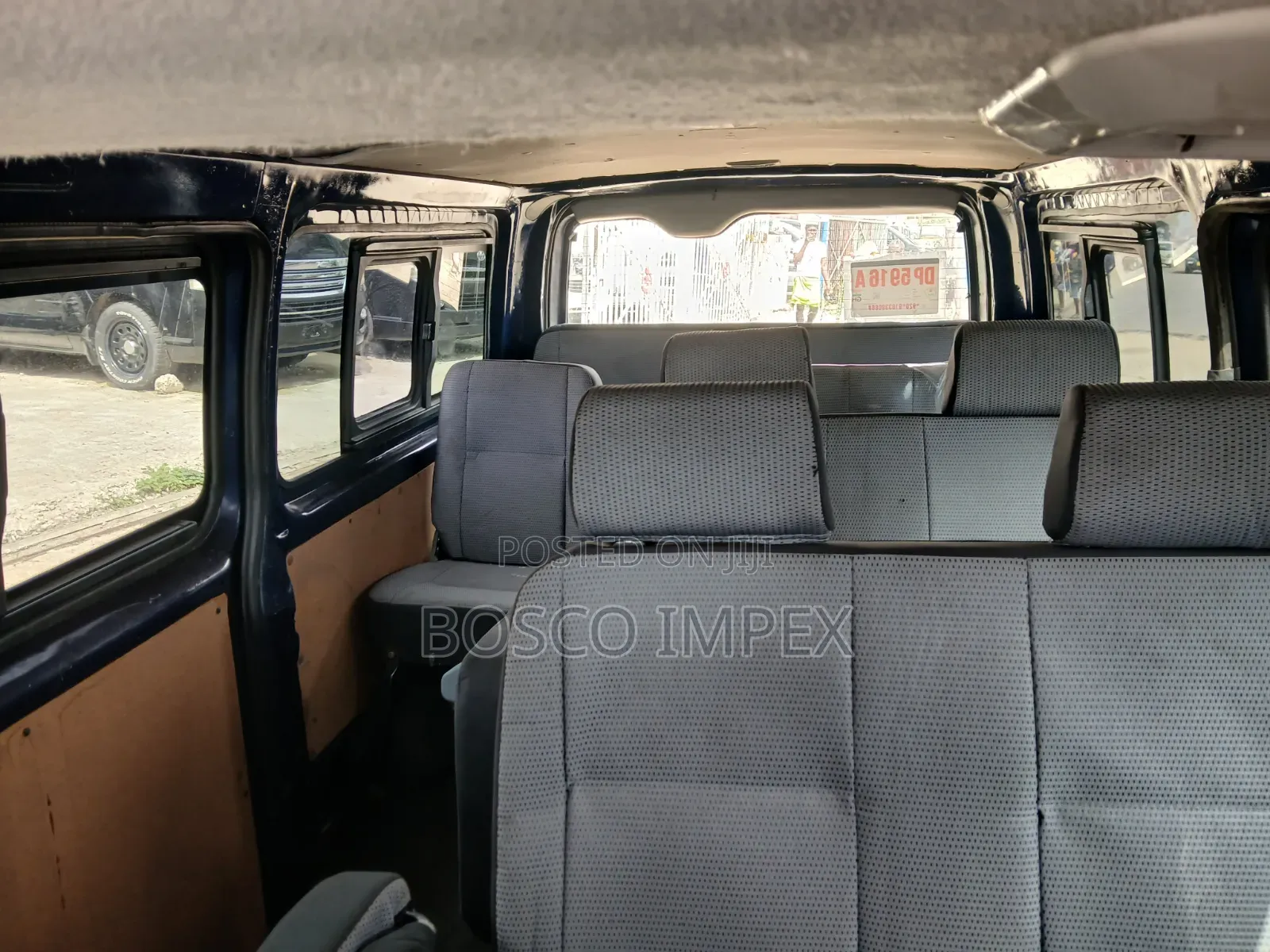 Toyota HiAce 2015 Blue