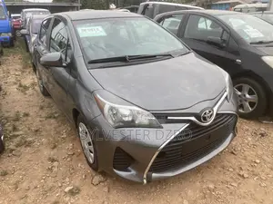 Toyota Yaris 2018 Green