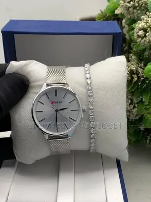 Curren 9041 Women's Analog Quartz Watch in Silver and Bracelet